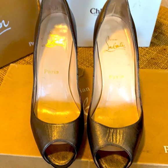 Christian Louboutin heels - Picture 1 of 7